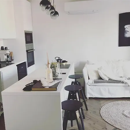 Lägenhet Mypalmassuite With Free Parking In